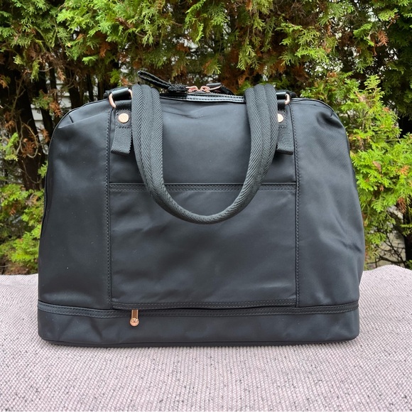 Kipling Linza 15" Laptop Shoulder Bag in Rose Black - Picture 2 of 10